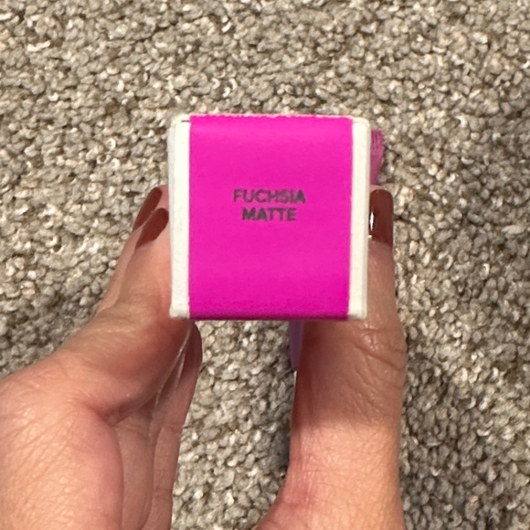 Haus Labs By Lady Gaga Pigment Paint- Fuchsia Matte - Picture 3 of 3